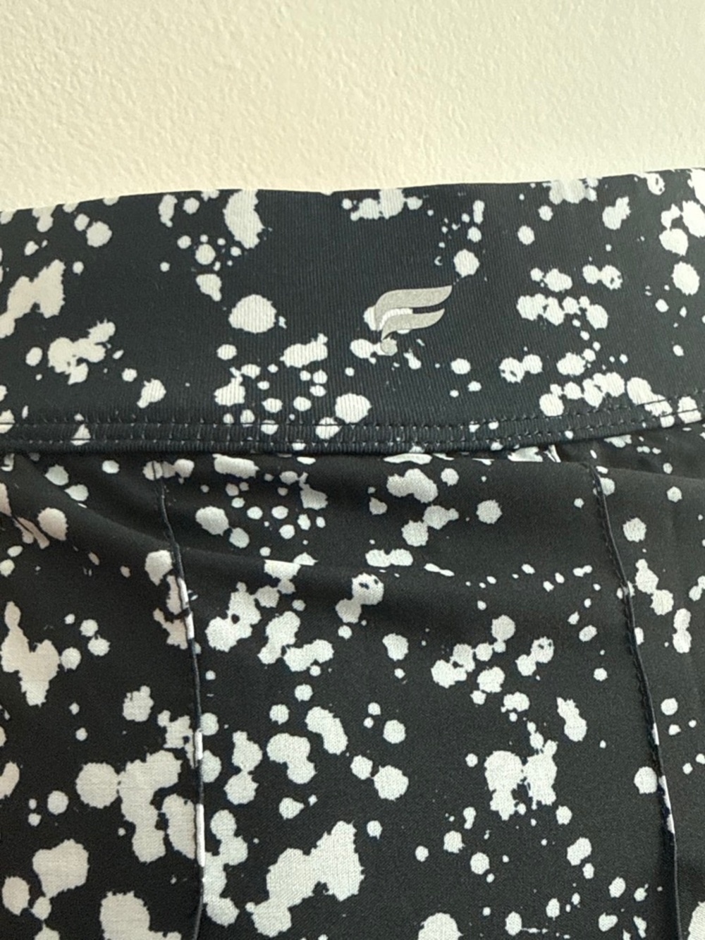 Fabletics - Picture 3 of 3